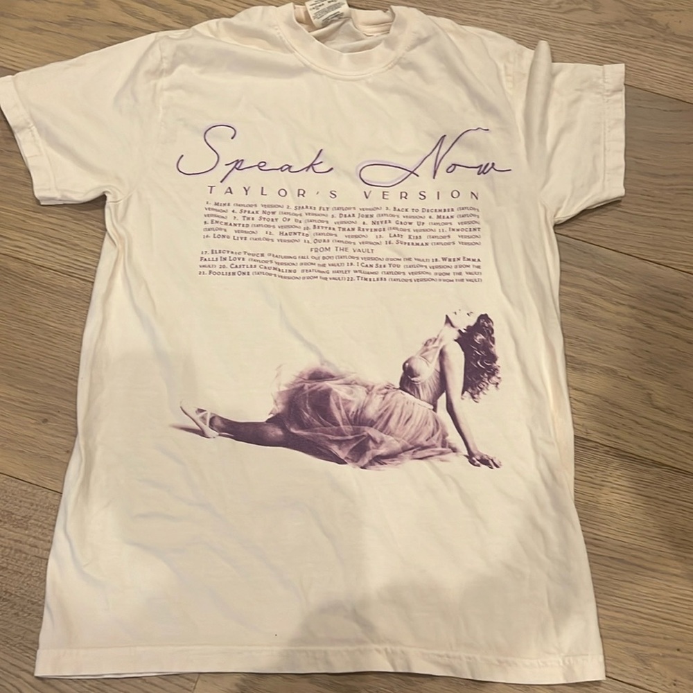 Taylor Swift Speak Now shirt